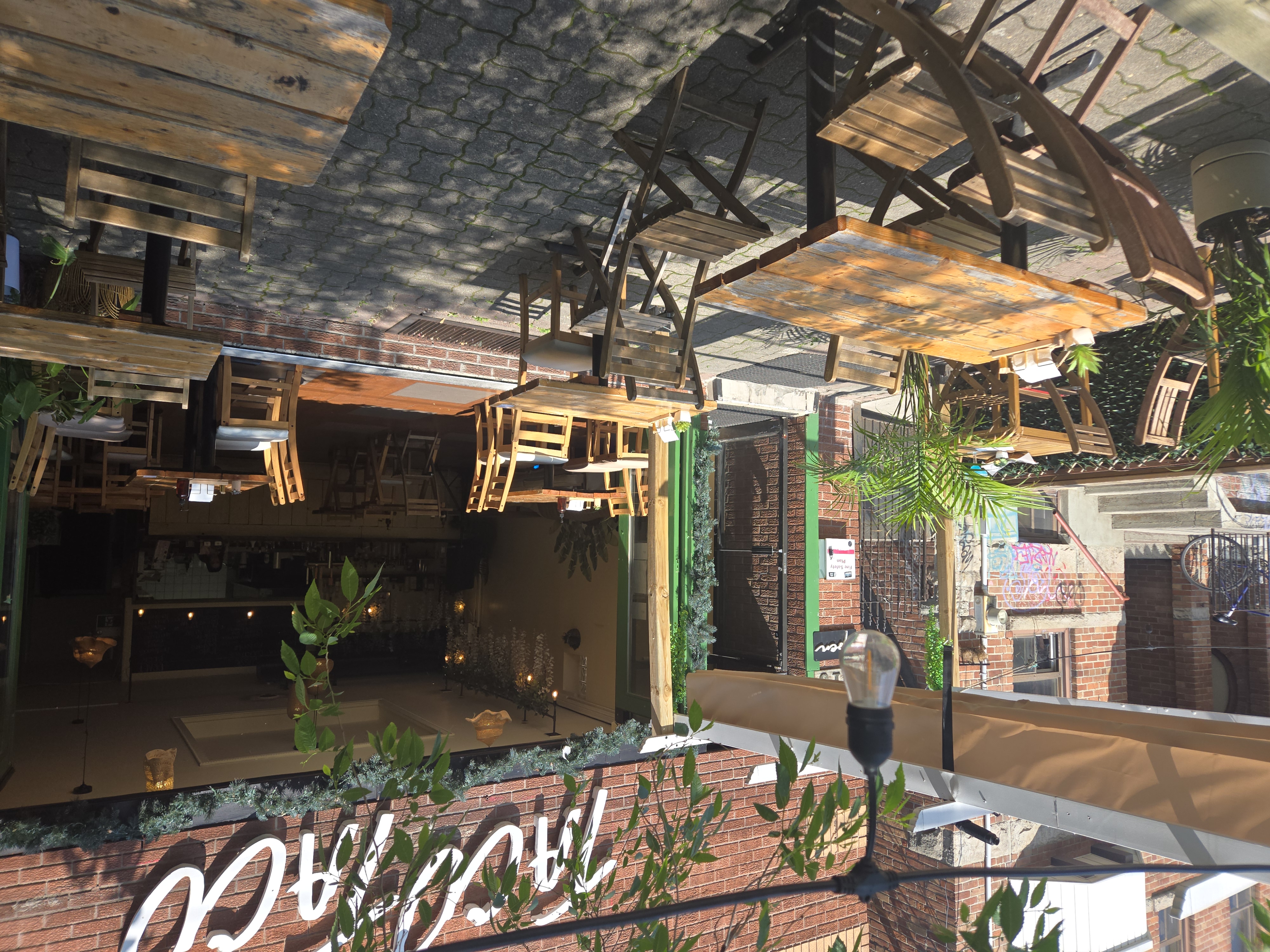 TacoTaco Sunlit Patio For Rent